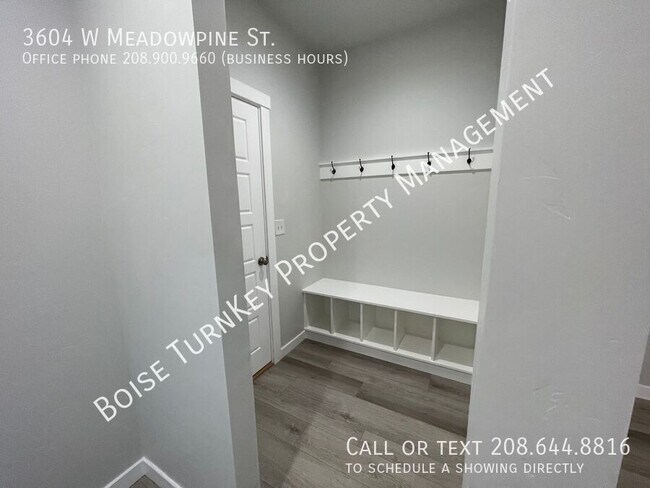 Building Photo - 3604 W Meadowpine St