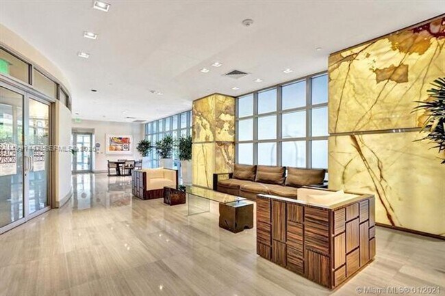 Building Photo - 1330 West Ave