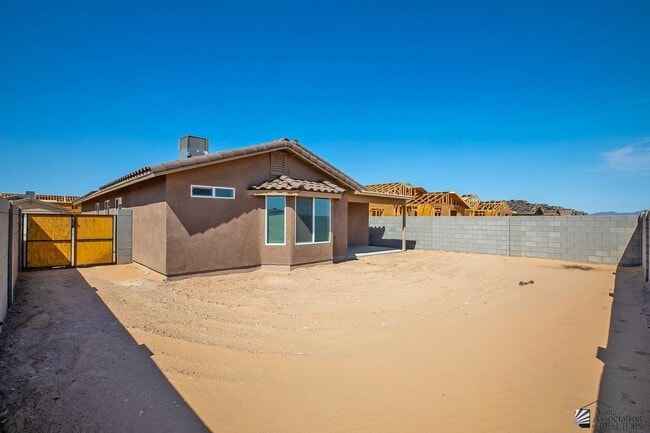 Building Photo - 7561 E 45th St