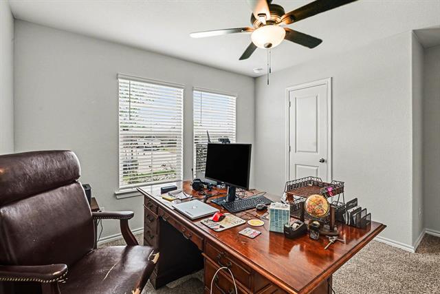 Building Photo - 513 Bronze Cir W