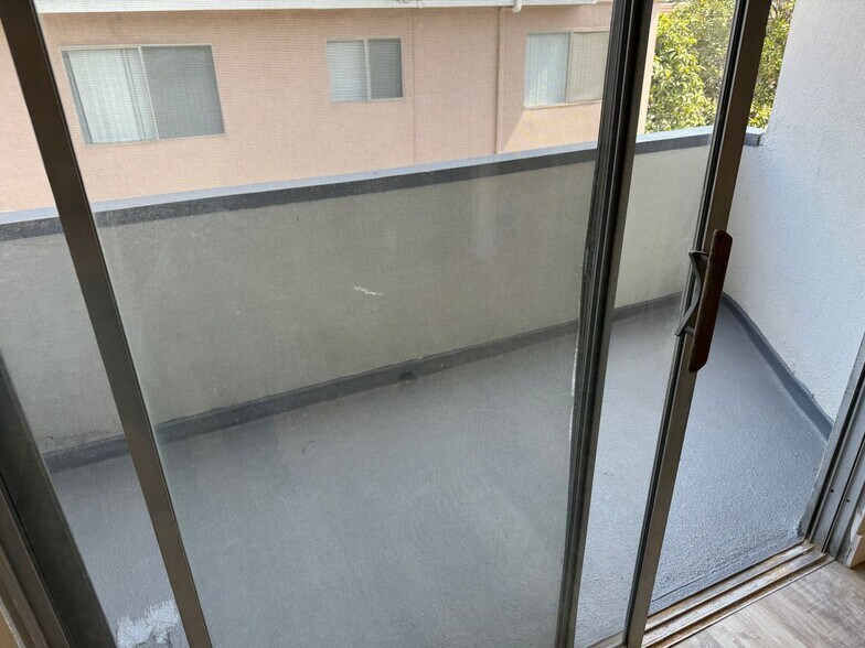 Building Photo - 3510 Clarington Ave