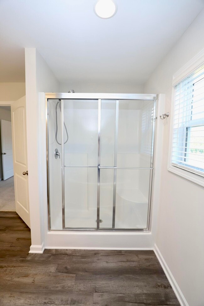 Building Photo - 1960 Barnhart Dr