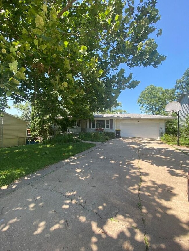 Building Photo - $2,200 | 4 Bedroom, 2 Bathroom Multi Floor House | No Pets | Available for August 1st, 2026 Move In!