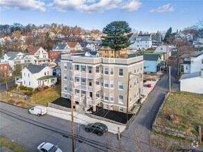 Building Photo - 1515 Vine St