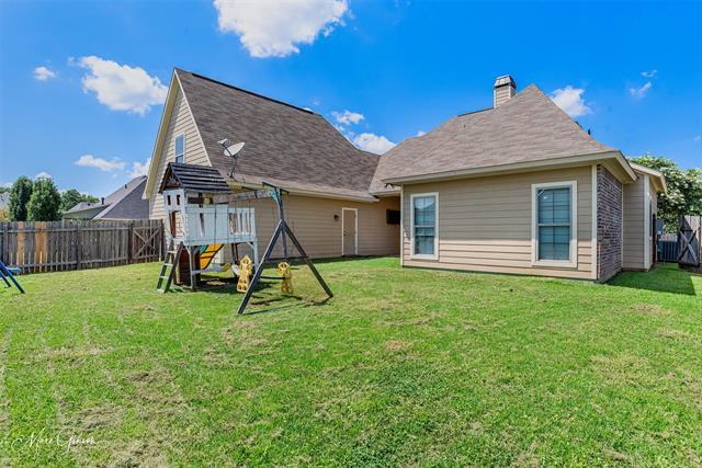 Building Photo - 297 Evangeline Creek Dr