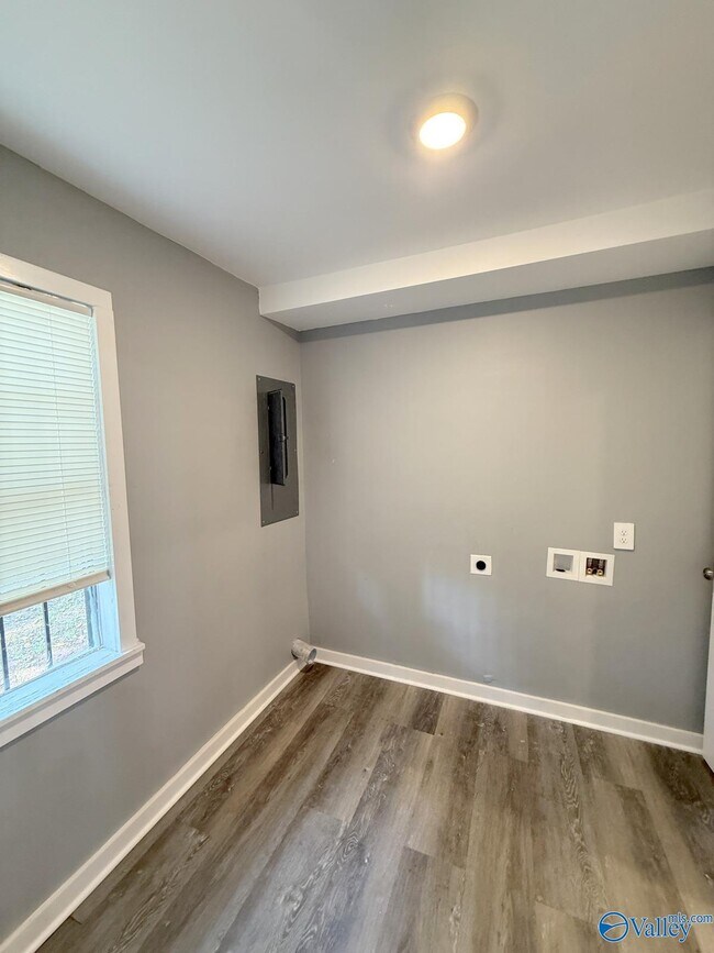 Building Photo - 3316 Clopton St SW