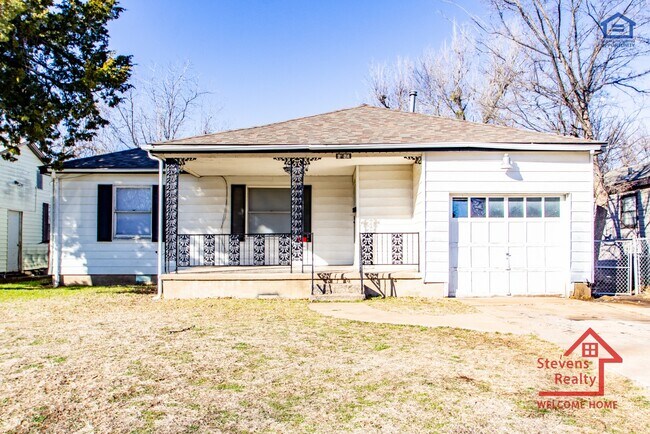 Building Photo - 2524 Prentice NW