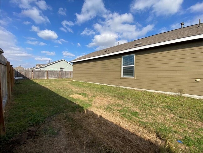 Building Photo - 13704 Knights Br Dr