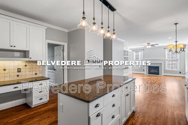 Building Photo - 1403 Regents Park Ln