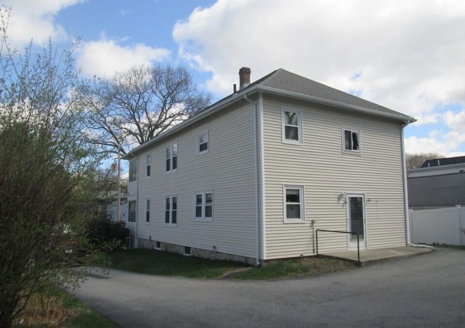 Rear of house - 8 Valley St