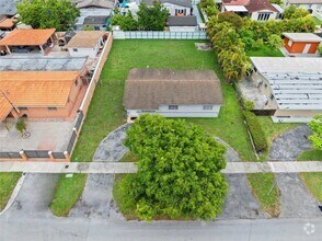 Building Photo - 10721 SW 64th St
