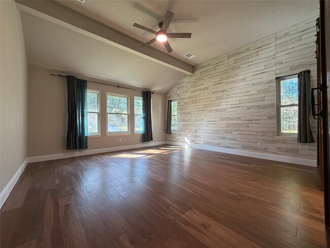 Building Photo - 28402 Ascot Farms Rd