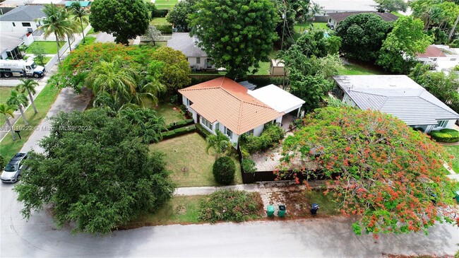 Building Photo - 6890 SW 51st St