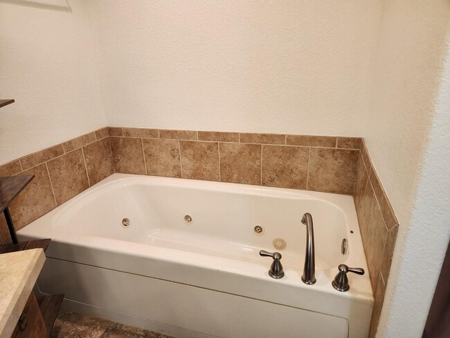 Building Photo - 737 Copperfield Dr