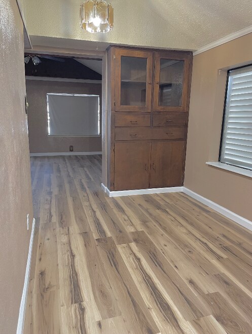 Building Photo - 2611 Sonora St