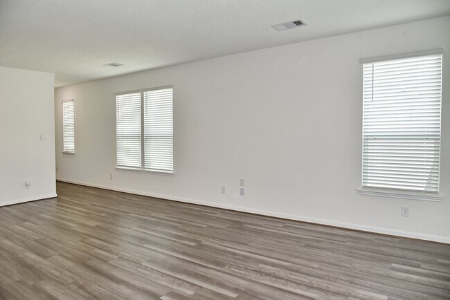Building Photo - 20119 Little Cub Ln