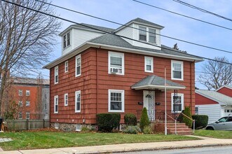 Building Photo - 38 Raymond Rd