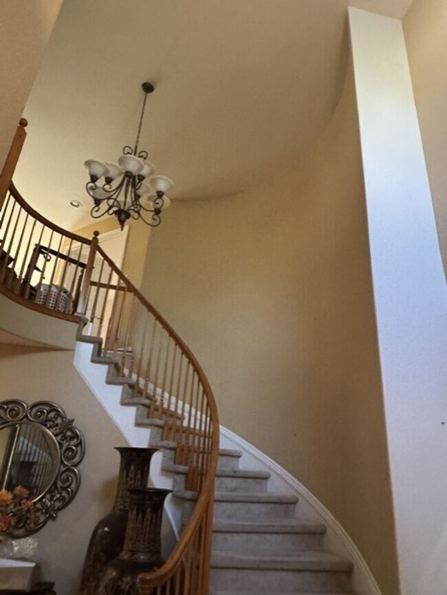 Building Photo - Beautiful 4 Bedroom Home Available in Thornton