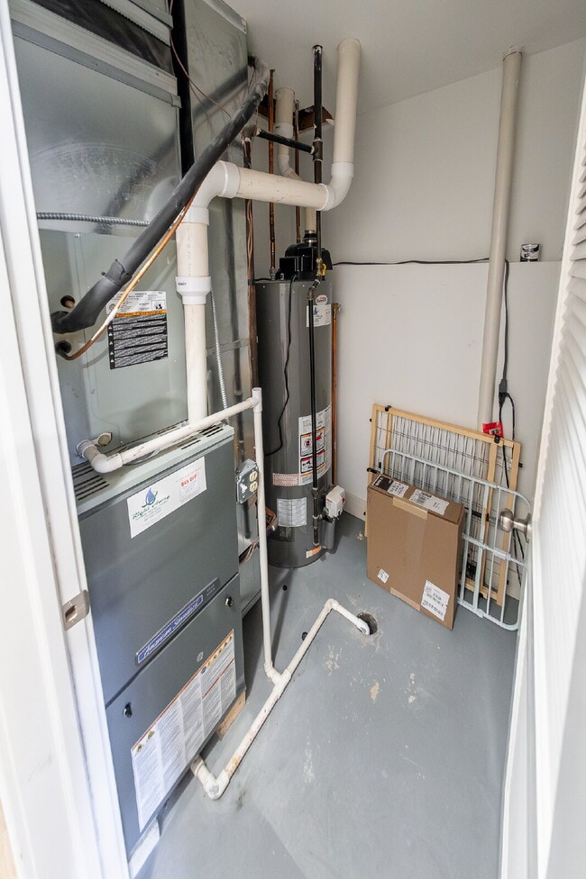 Building Photo - Beautiful West Humboldt Park Single Family Home