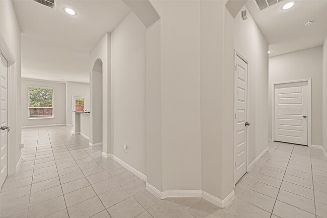 Building Photo - 17506 Waeback Dr