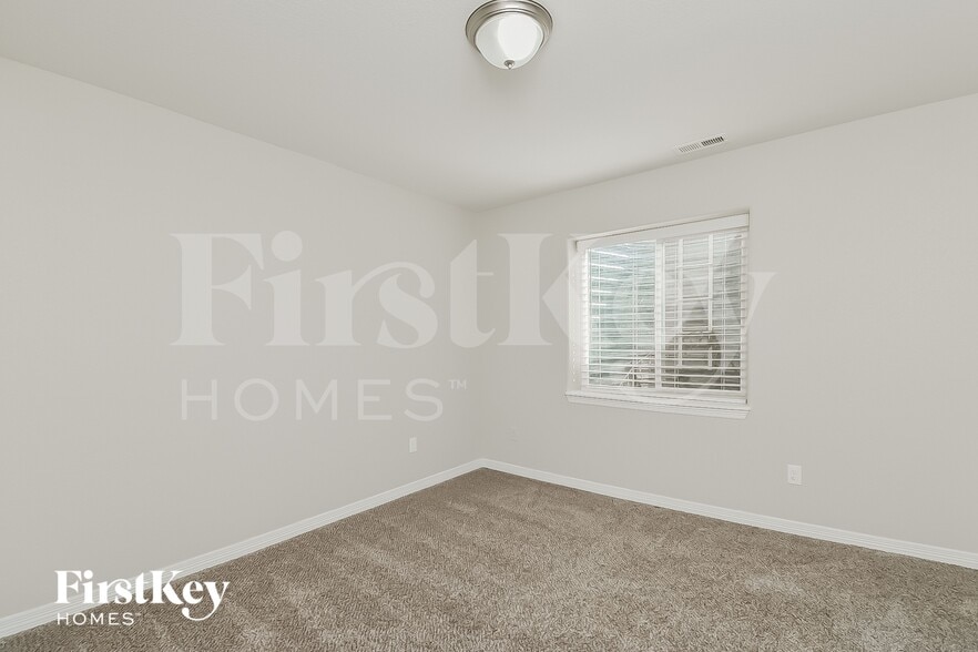 Building Photo - 6195 Wild Turkey Dr