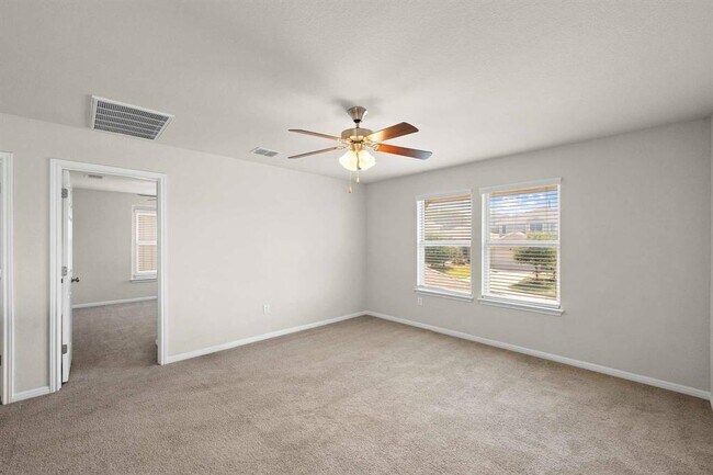 Building Photo - 383 Eagle Brook Ln