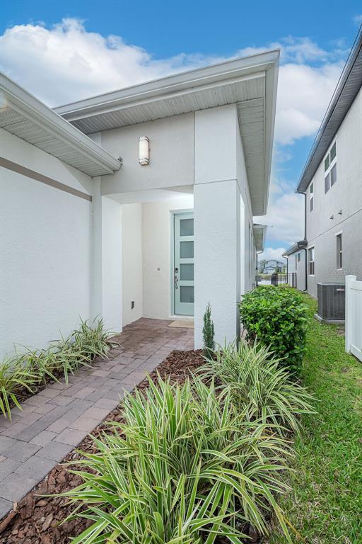 Building Photo - 7508 Wing Span Wy