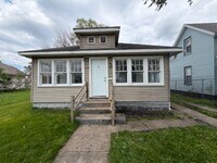 Building Photo - 208 S Bendix Dr