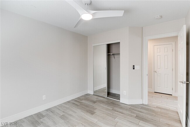 Building Photo - 2259 Smokey Sky Dr