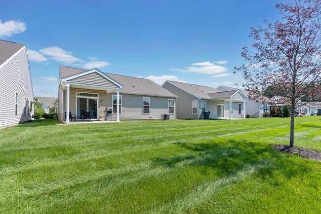 Building Photo - 220 Woodland Sky Dr