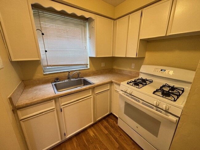 Building Photo - Beautiful Home for Rent