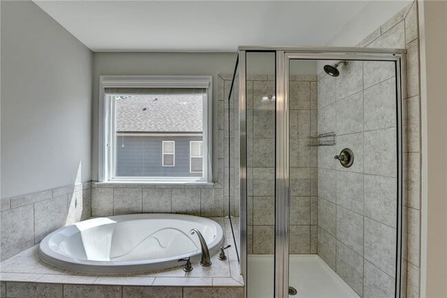 Building Photo - 2339 Village Grove Dr NW