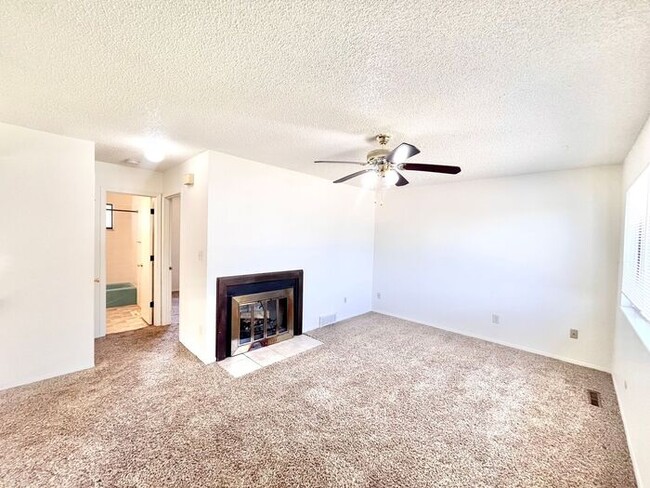 Building Photo - 3 Bedroom Home in SW Loveland!