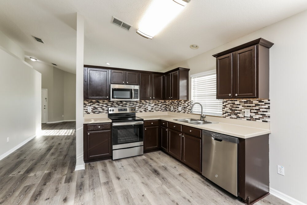 Building Photo - 4654 Park Eden Cir