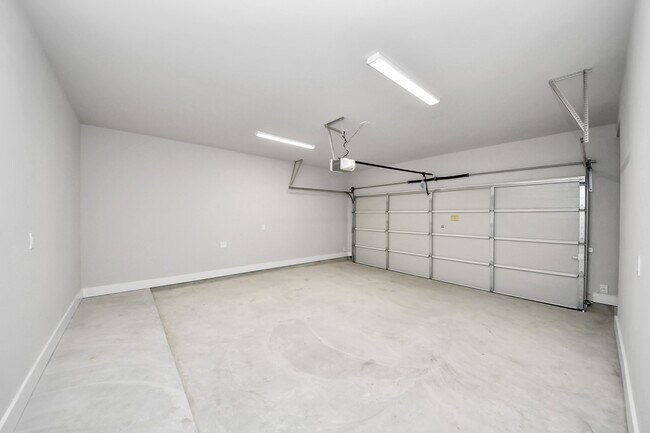 Building Photo - 1102 Mansfield St