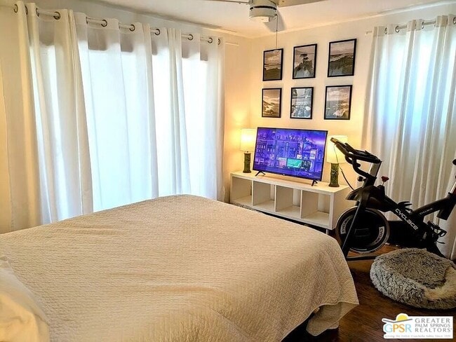 Building Photo - 20 Vía Valverde