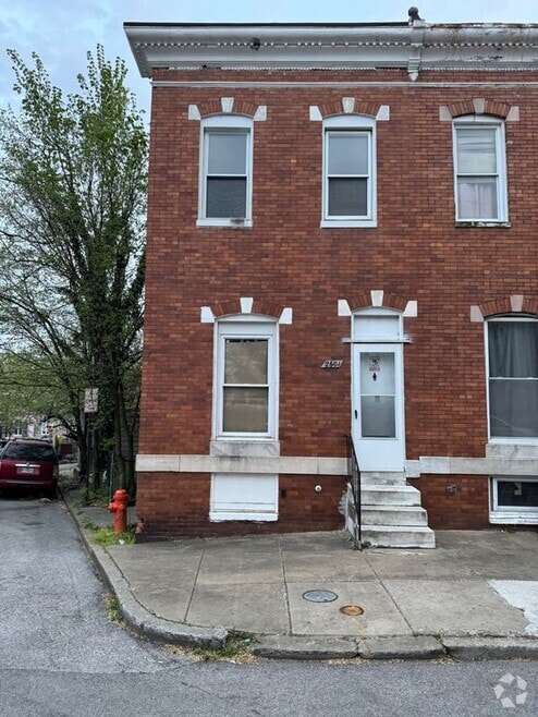 Building Photo - 2601 W Fairmount Ave