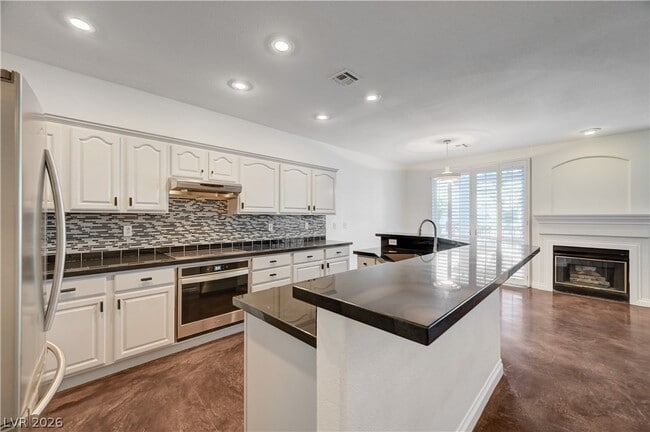 Building Photo - 9420 San Laguna Ct