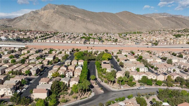 Building Photo - 3647 McMurty Ct