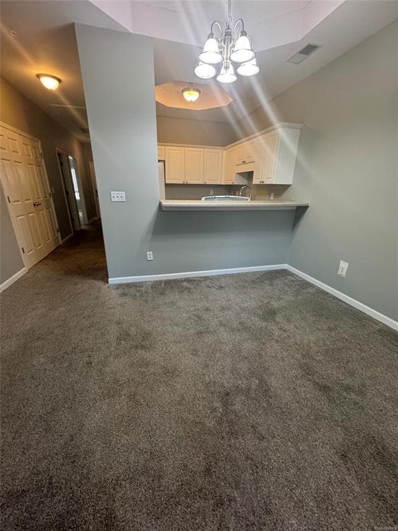 Building Photo - 61 Park Dr S