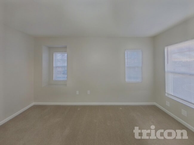 Building Photo - 238 Waterlemon Way