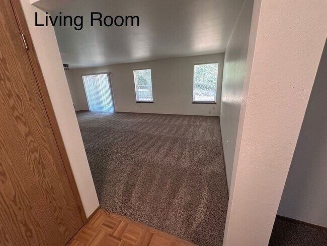 Building Photo - K74-LO Duplex