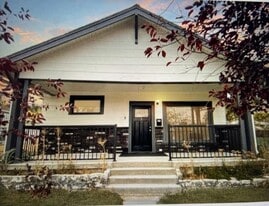 Building Photo - 1119 W Platinum St