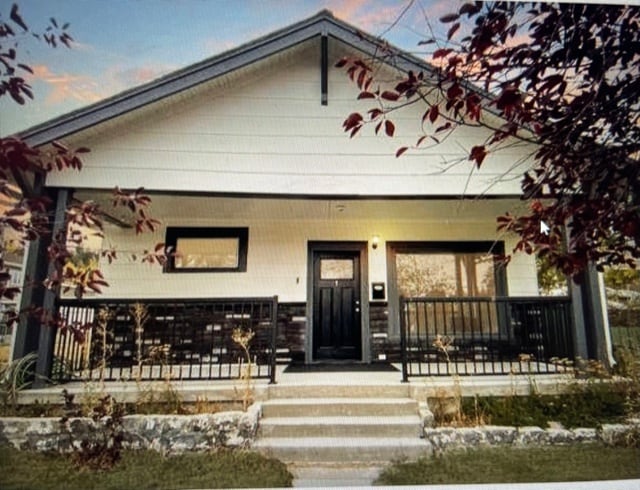 Building Photo - 1119 W Platinum St