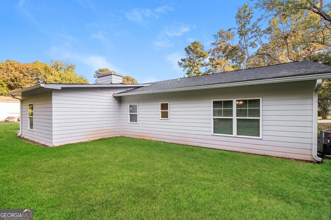 Building Photo - 430 Birch Ln SE