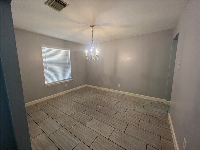 Building Photo - 19631 Plantation Tree Ct