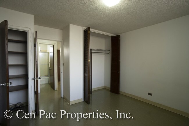 Building Photo - 1715 Anapuni St