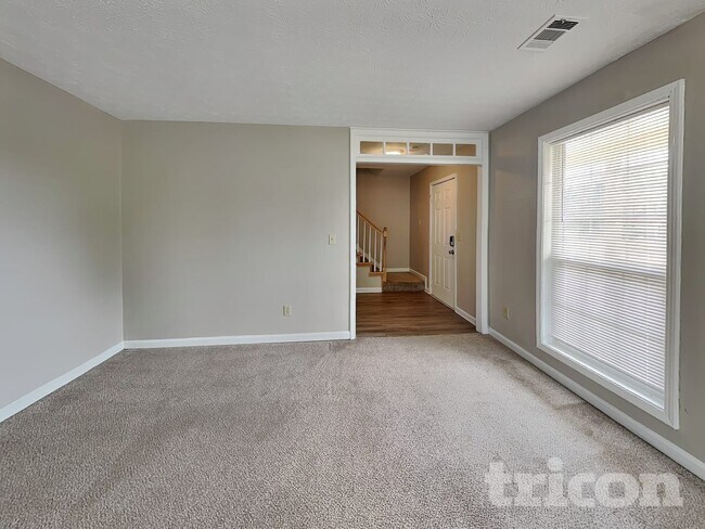 Building Photo - 3270 Summit Pl Dr