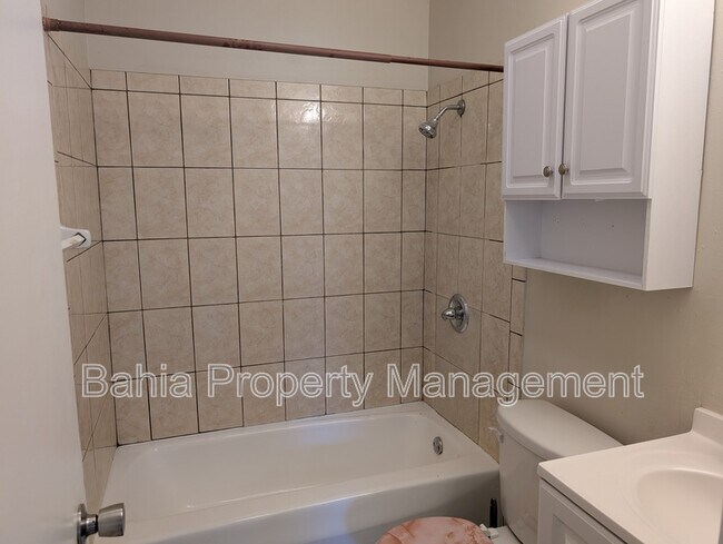 Building Photo - 8944 Temple Terrace Hwy