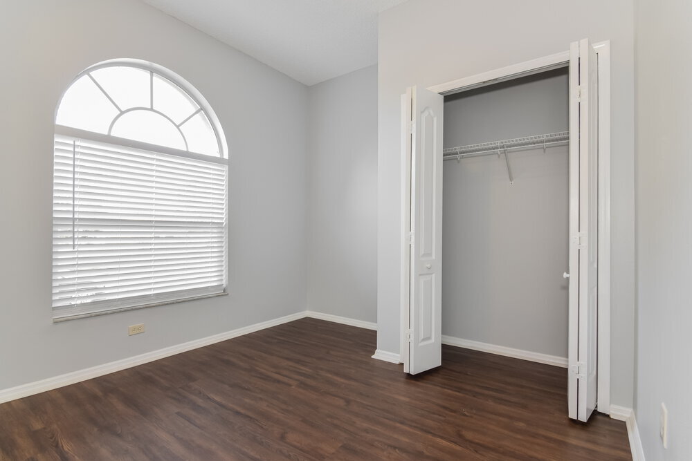 Building Photo - 327 Sand Ridge Dr